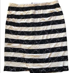 Lane Bryant lacy striped skirt Stretchy, zip up back ,lined eyelet